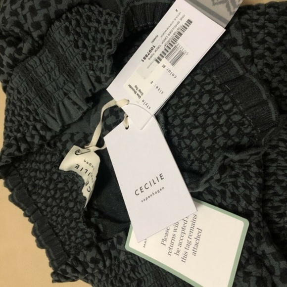 NEW CECILE COPENHAGEN sz 2 CROP One Shoulder Ruffle - Picture 8 of 8